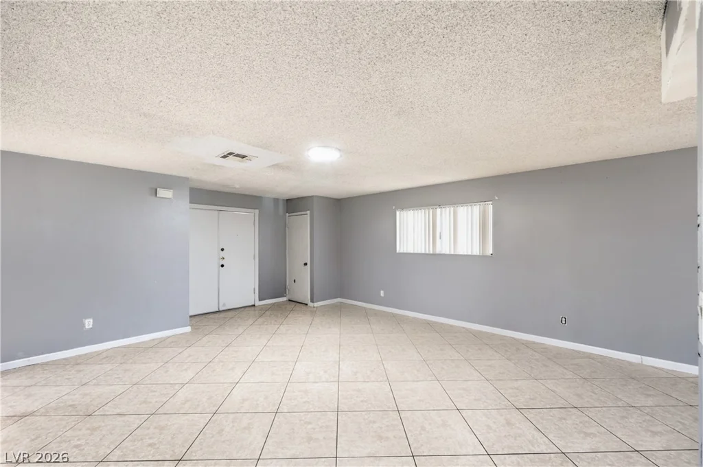 3333 Racquet, Las Vegas, NV 89121