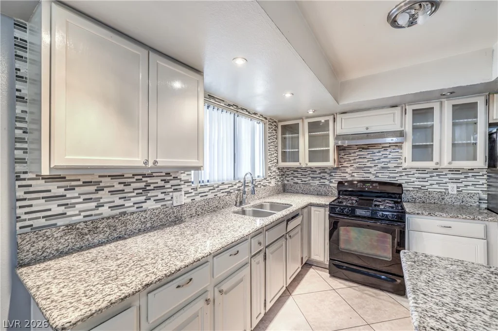 3333 Racquet, Las Vegas, NV 89121