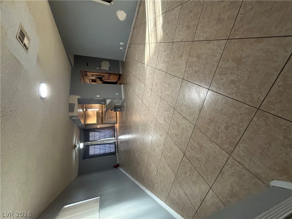 3333 Racquet, Las Vegas, NV 89121
