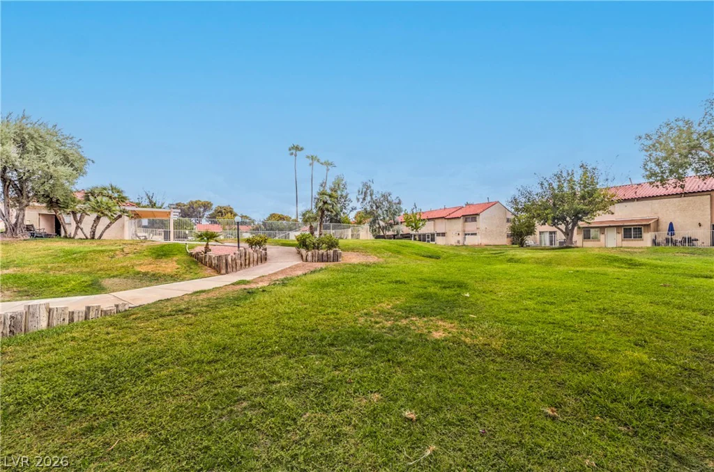 3333 Racquet, Las Vegas, NV 89121