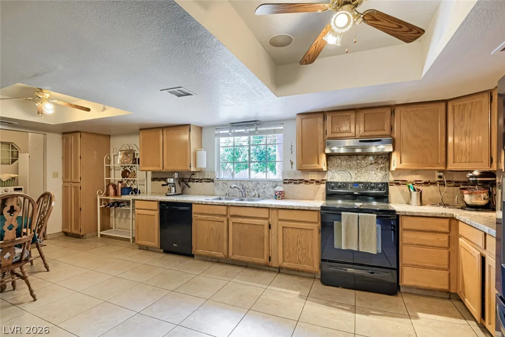 9190 Fisher, Las Vegas, NV 89149