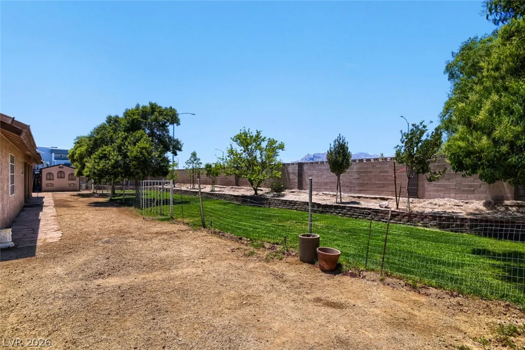 9190 Fisher, Las Vegas, NV 89149