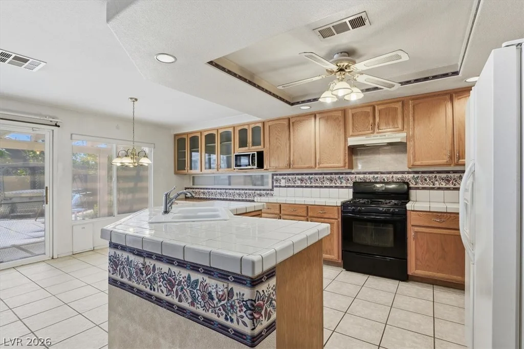 3744 Beacon Point, Las Vegas, NV 89129