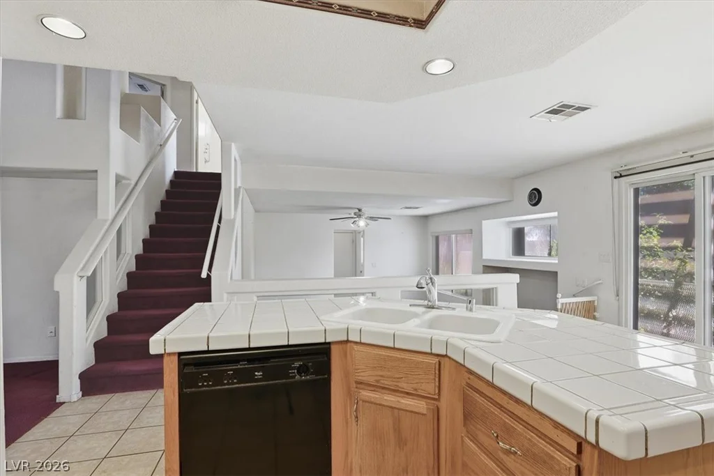3744 Beacon Point, Las Vegas, NV 89129
