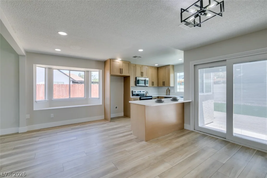 6012 Oceanside, Las Vegas, NV 89108