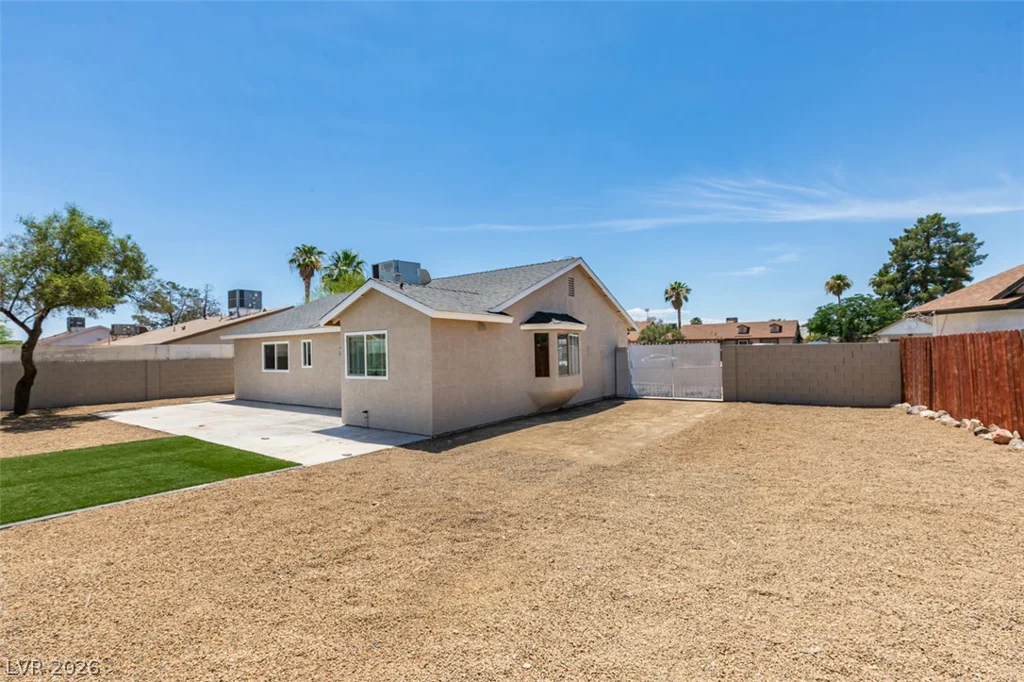 6012 Oceanside, Las Vegas, NV 89108