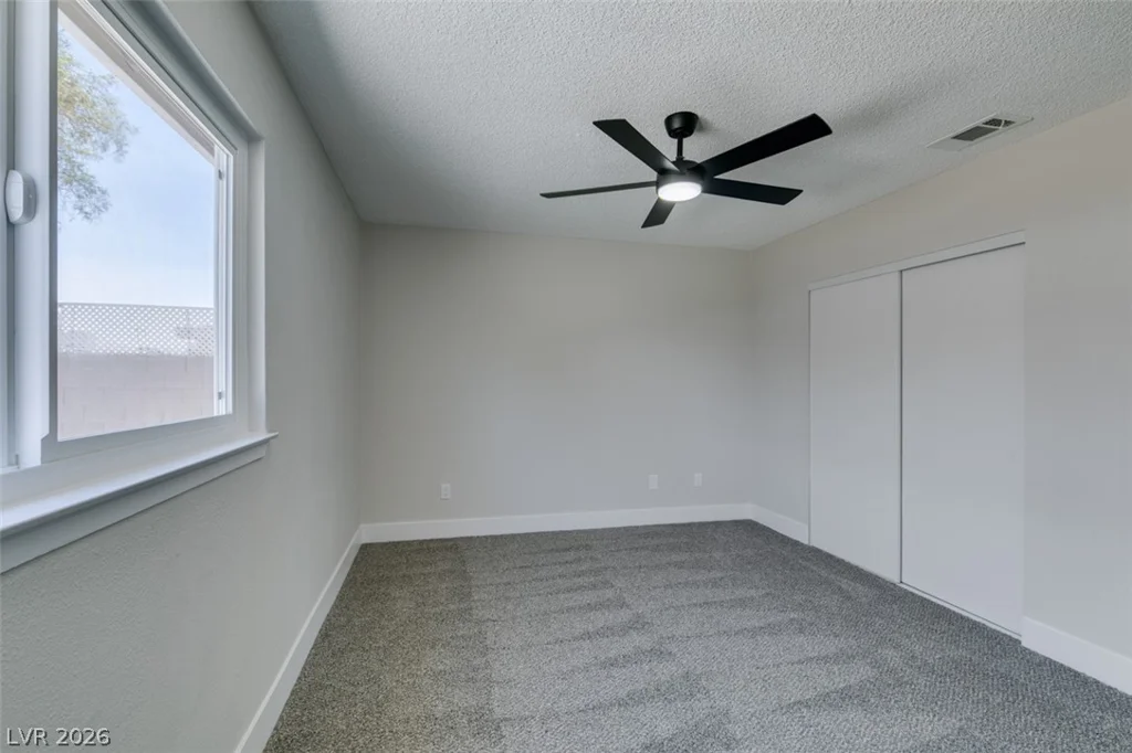 6012 Oceanside, Las Vegas, NV 89108