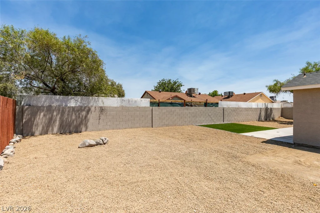6012 Oceanside, Las Vegas, NV 89108