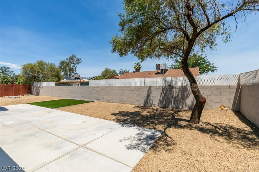 6012 Oceanside, Las Vegas, NV 89108