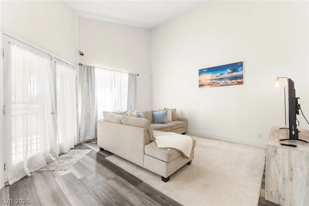 5581 Orchard, Las Vegas, NV 89110