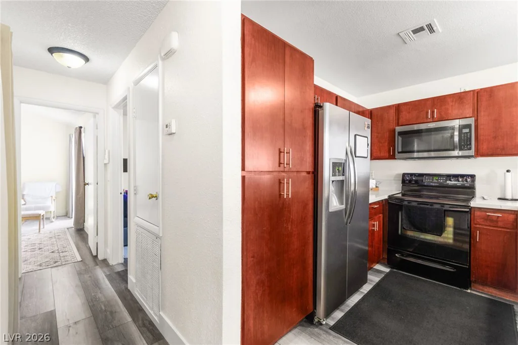 5581 Orchard, Las Vegas, NV 89110
