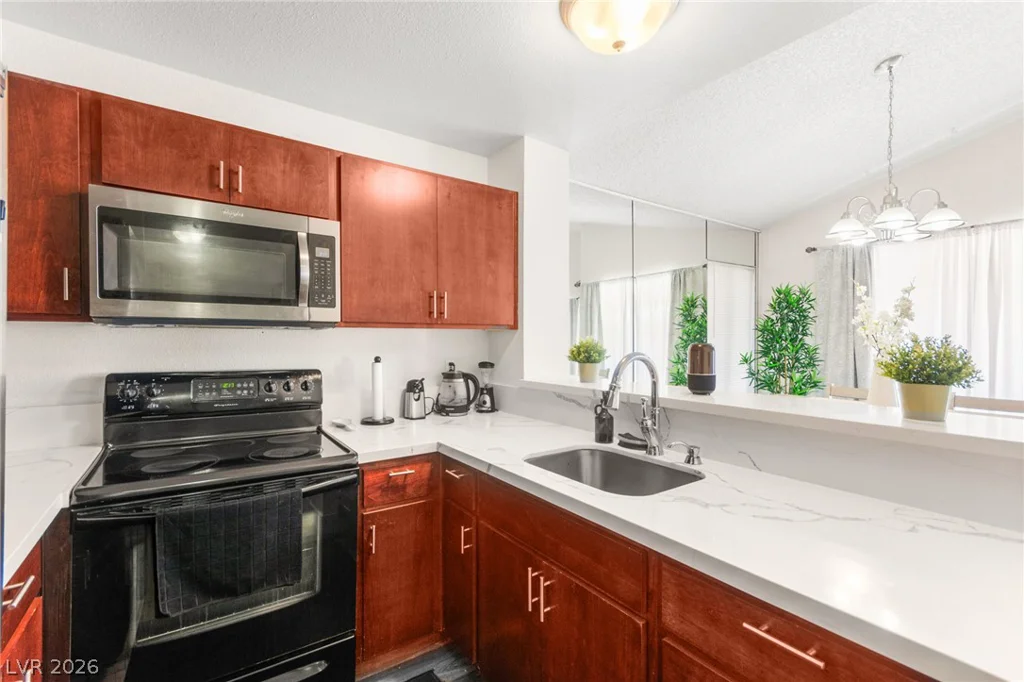 5581 Orchard, Las Vegas, NV 89110