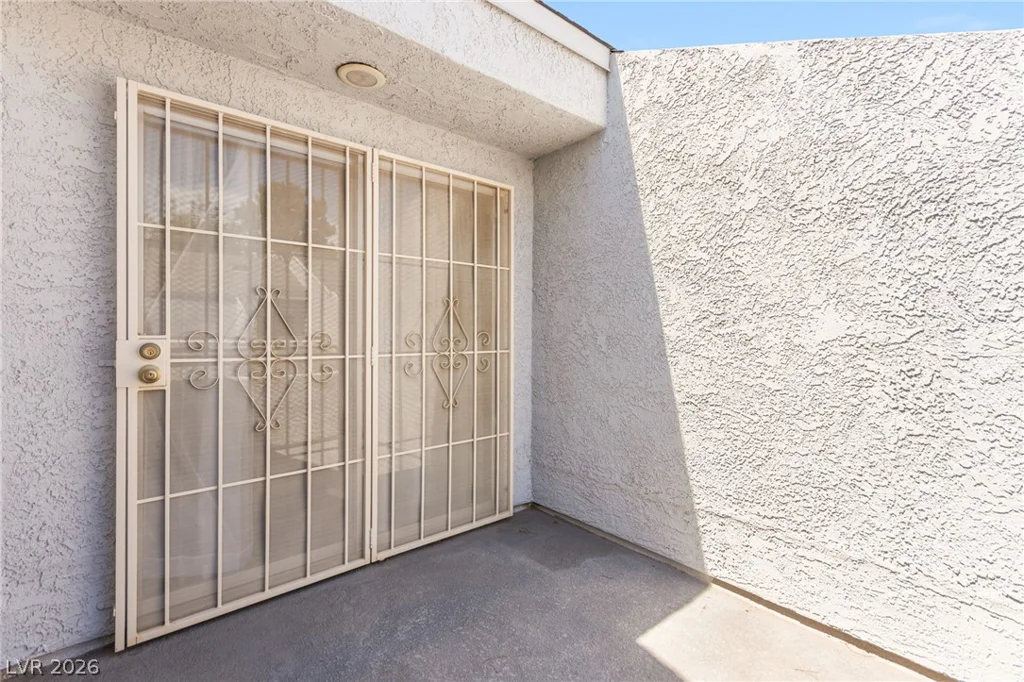 5581 Orchard, Las Vegas, NV 89110