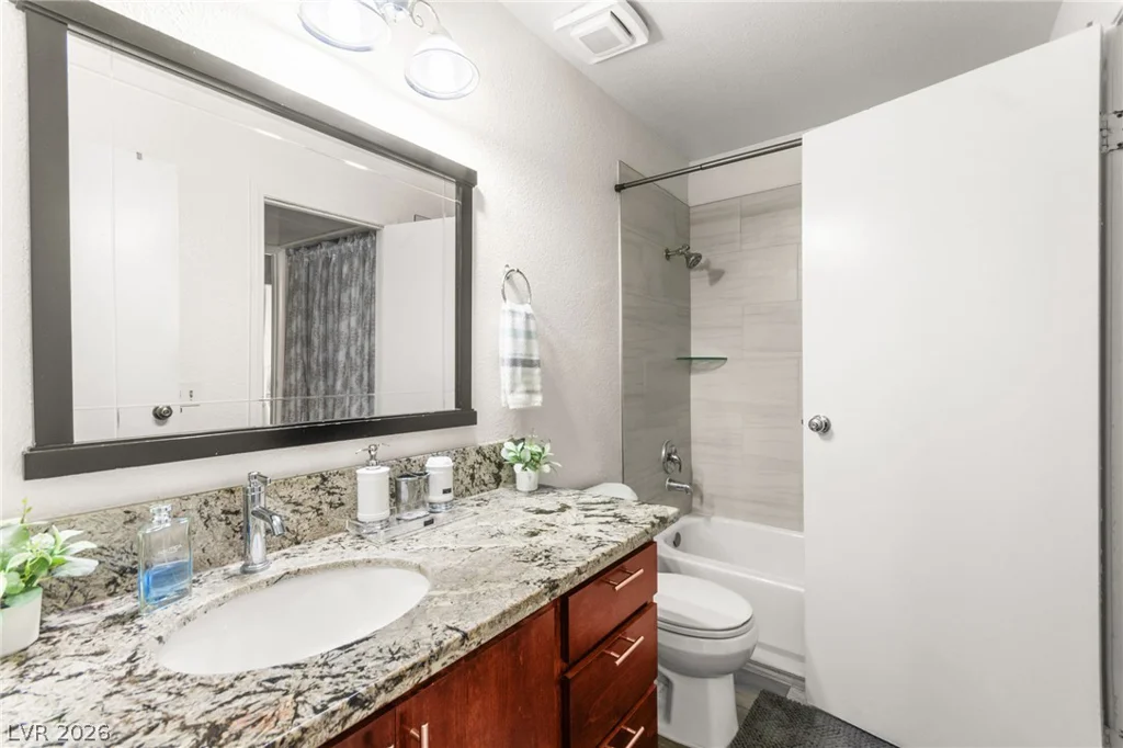 5581 Orchard, Las Vegas, NV 89110