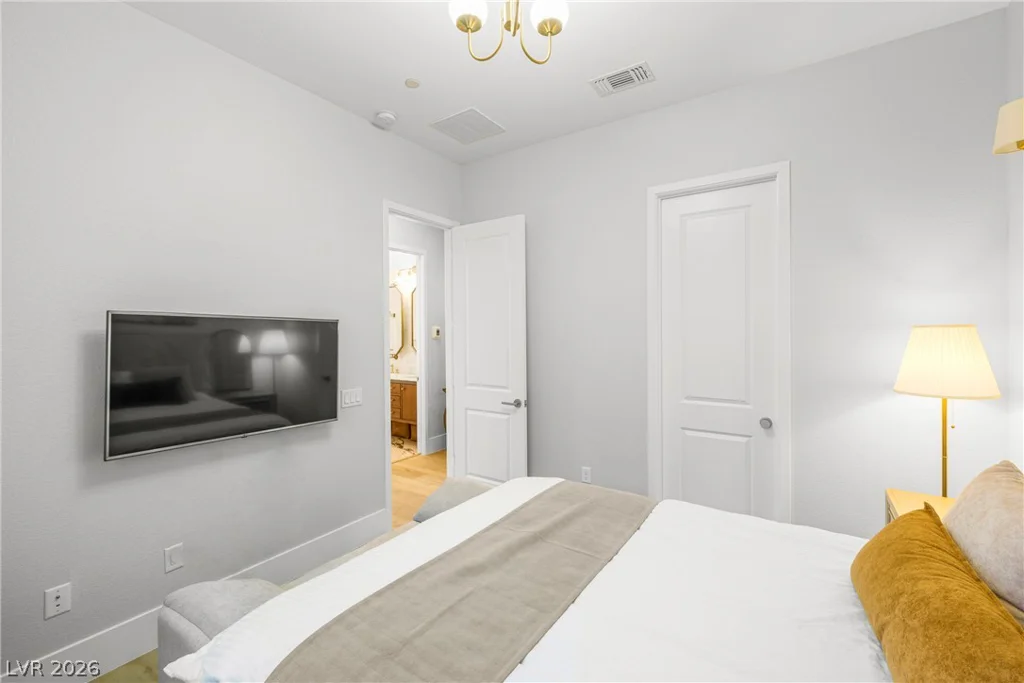 11162 Concord Valley, Las Vegas, NV 89135