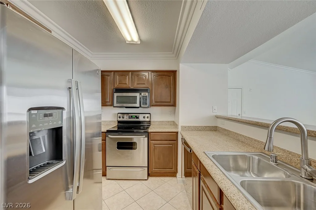 8101 Flamingo, Las Vegas, NV 89147