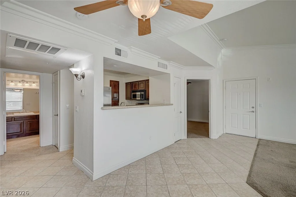 8101 Flamingo, Las Vegas, NV 89147