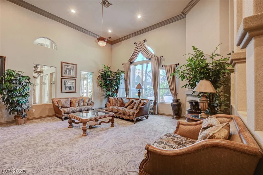 8101 Flamingo, Las Vegas, NV 89147