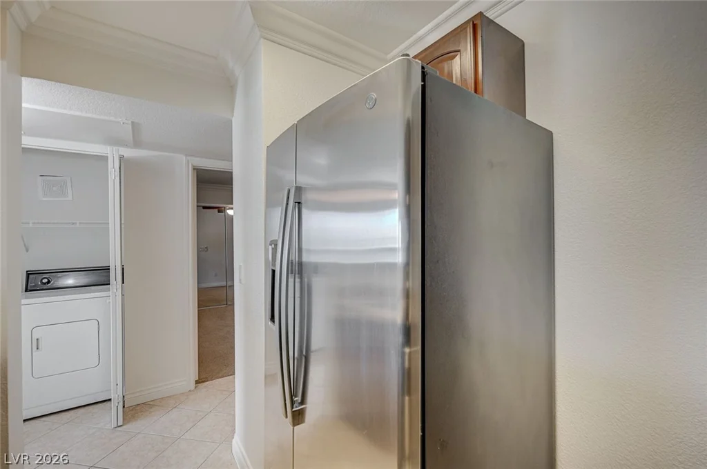 8101 Flamingo, Las Vegas, NV 89147