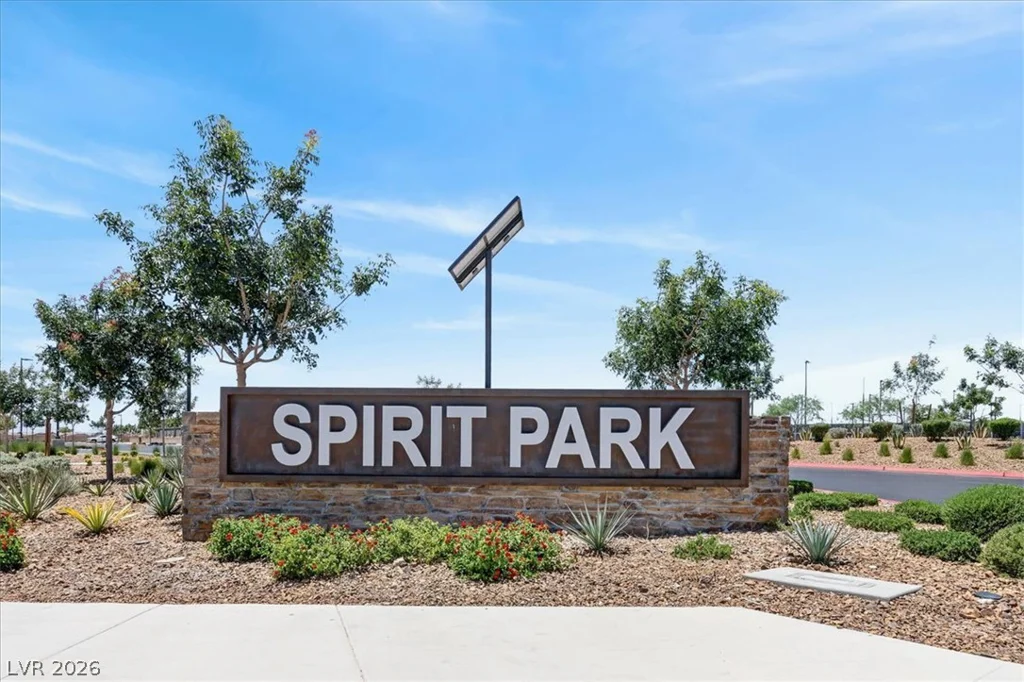 1863 Michael Springs, North Las Vegas, NV 89084