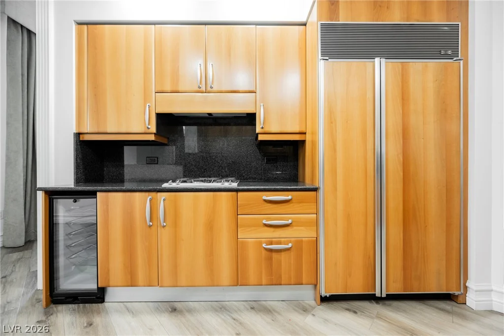 2747 Paradise, Las Vegas, NV 89109