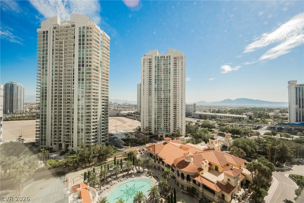 2747 Paradise, Las Vegas, NV 89109