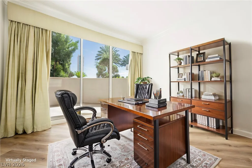 2747 Paradise, Las Vegas, NV 89109