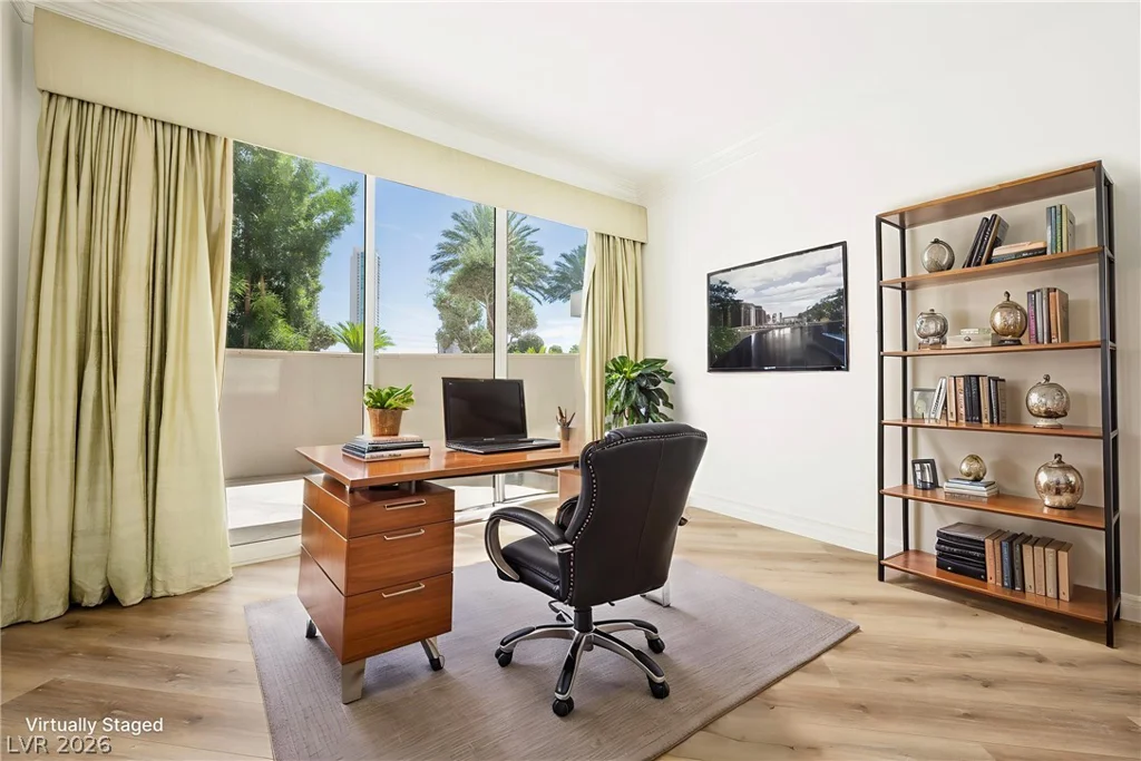 2747 Paradise, Las Vegas, NV 89109