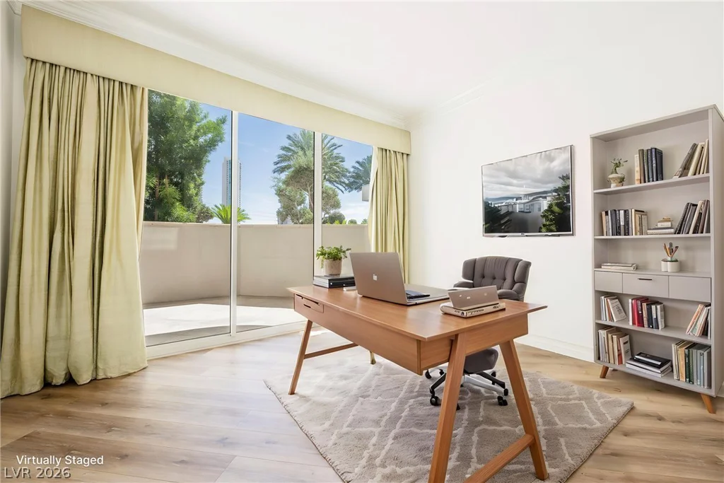 2747 Paradise, Las Vegas, NV 89109