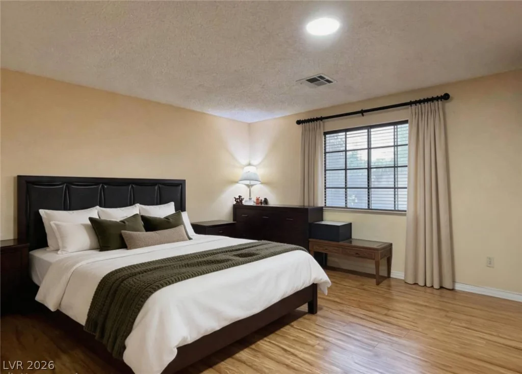 5724 Viking, Las Vegas, NV 89103