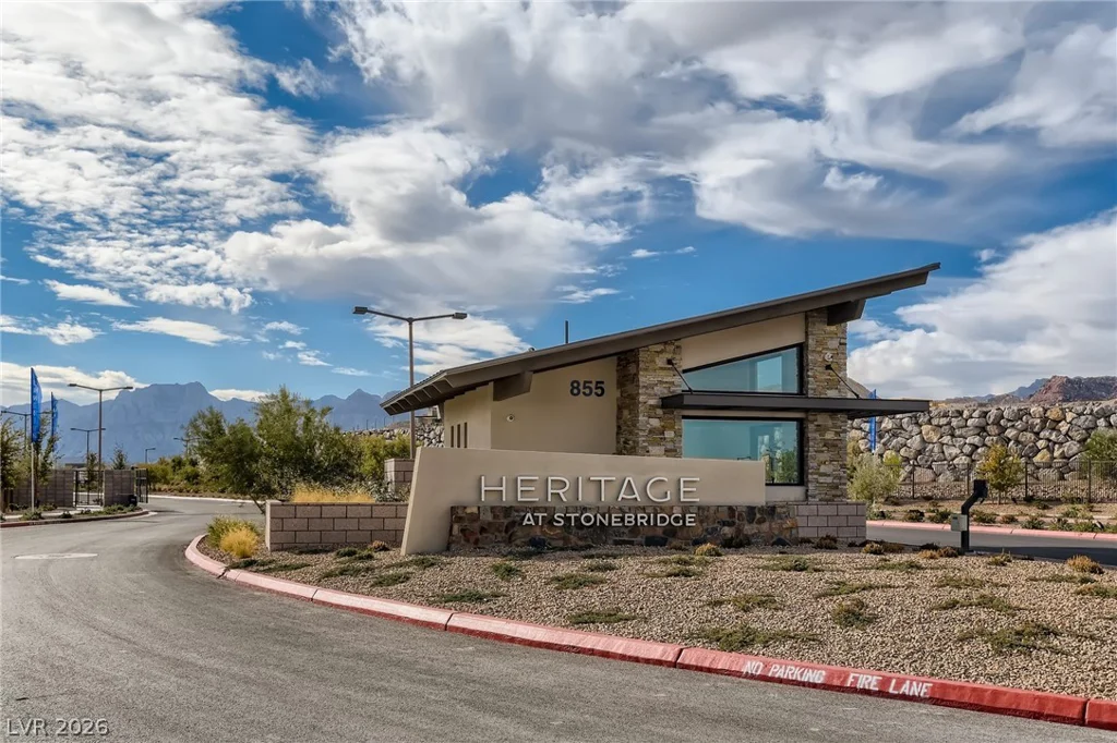 933 Mayfield Manor, Las Vegas, NV 89138
