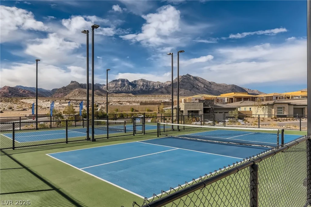 933 Mayfield Manor, Las Vegas, NV 89138