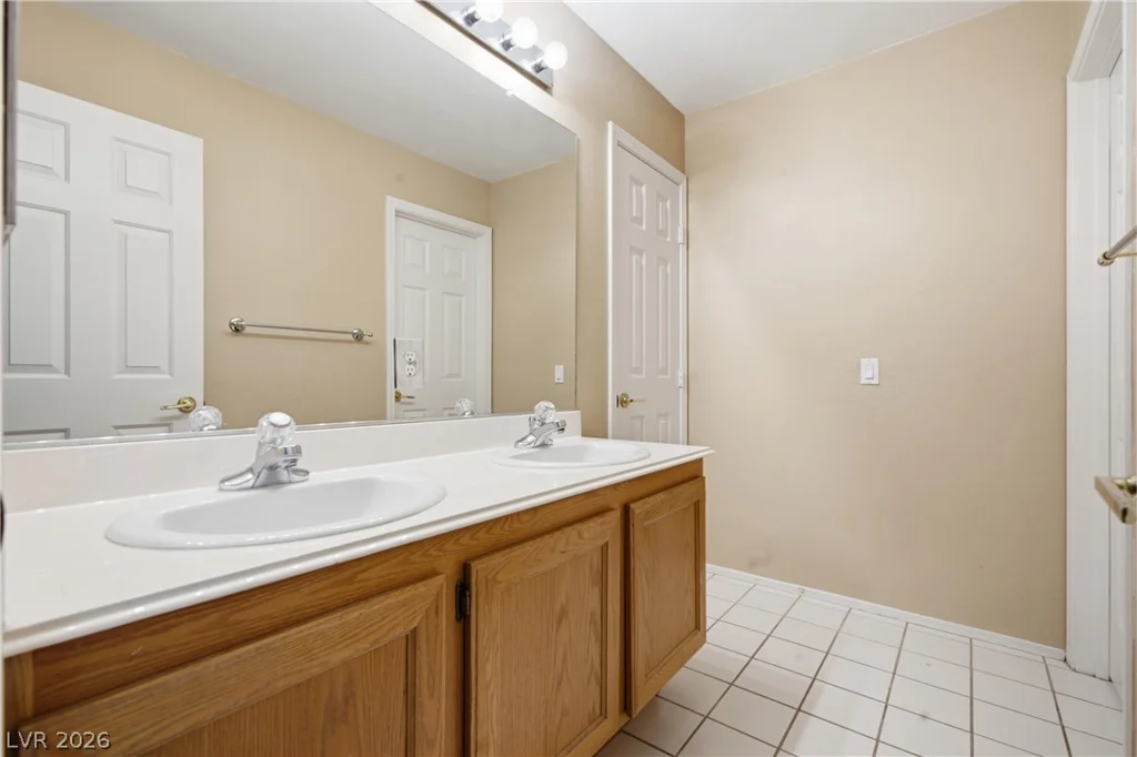 5 Spur Cross, Henderson, NV 89012
