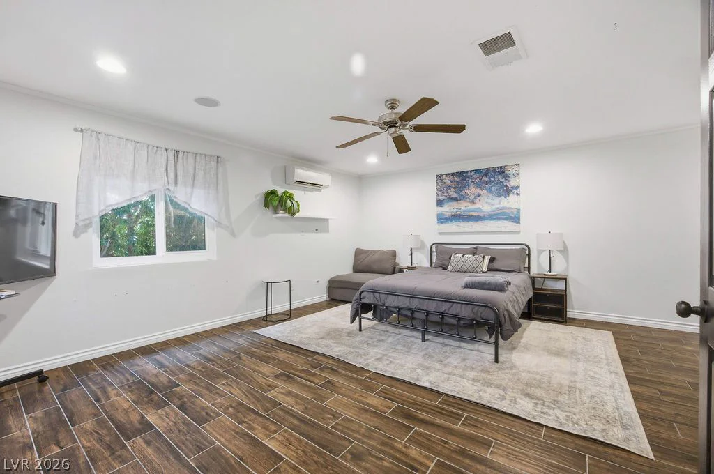 8715 Hammer, Las Vegas, NV 89149