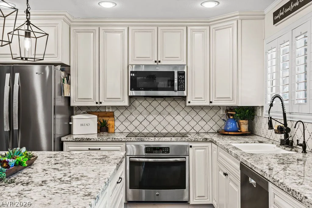 8715 Hammer, Las Vegas, NV 89149