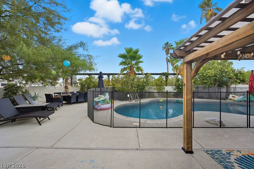 8715 Hammer, Las Vegas, NV 89149