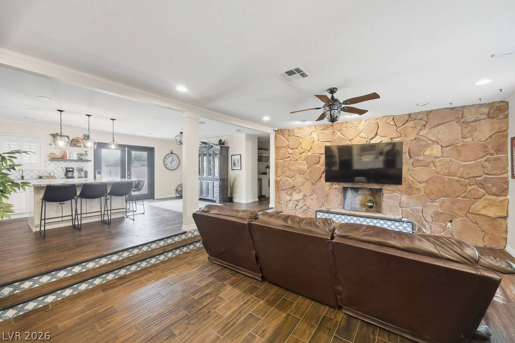 8715 Hammer, Las Vegas, NV 89149