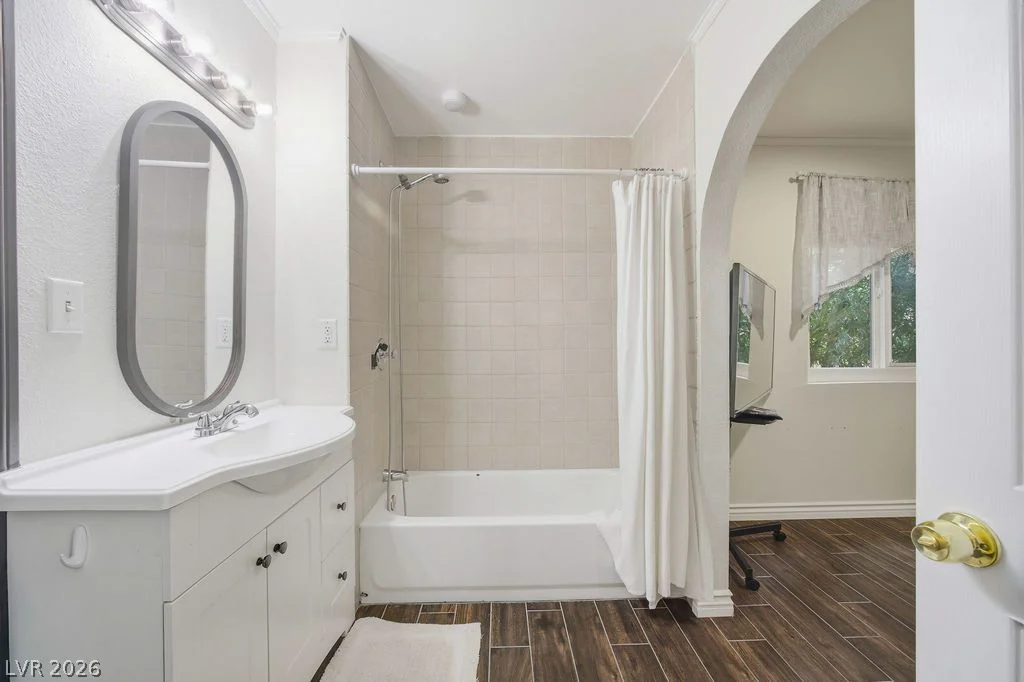 8715 Hammer, Las Vegas, NV 89149