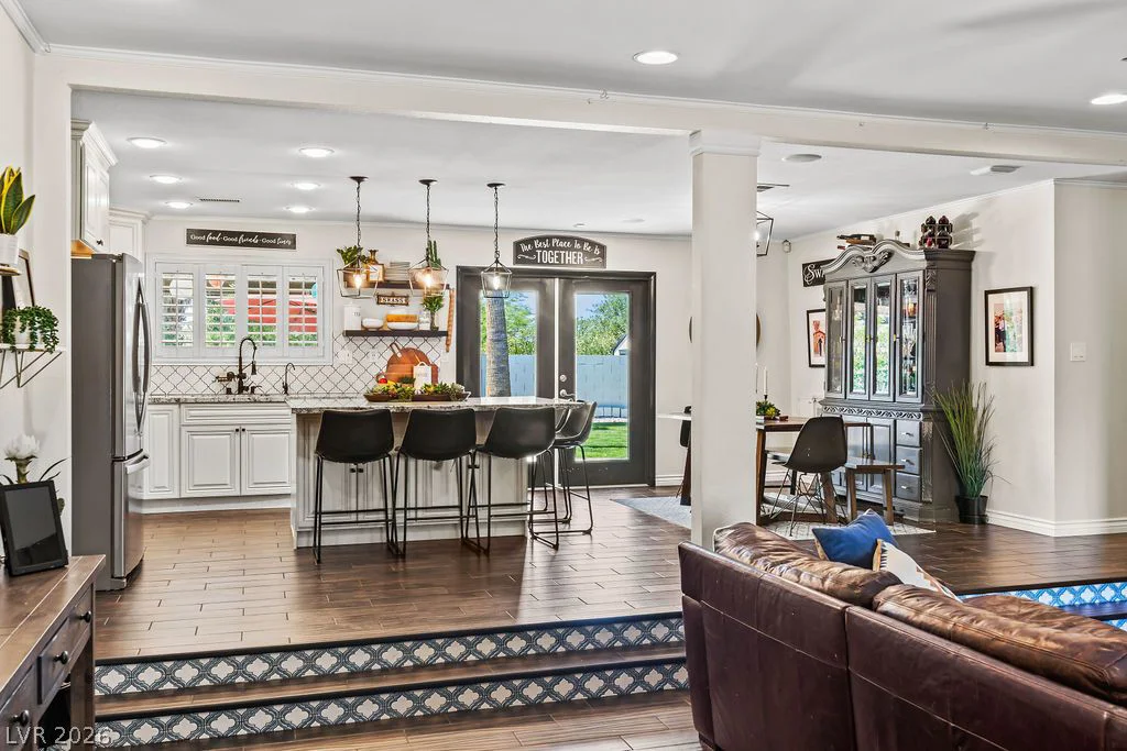 8715 Hammer, Las Vegas, NV 89149