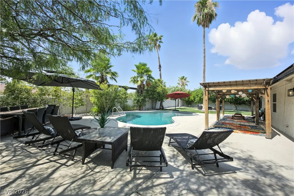 8715 Hammer, Las Vegas, NV 89149