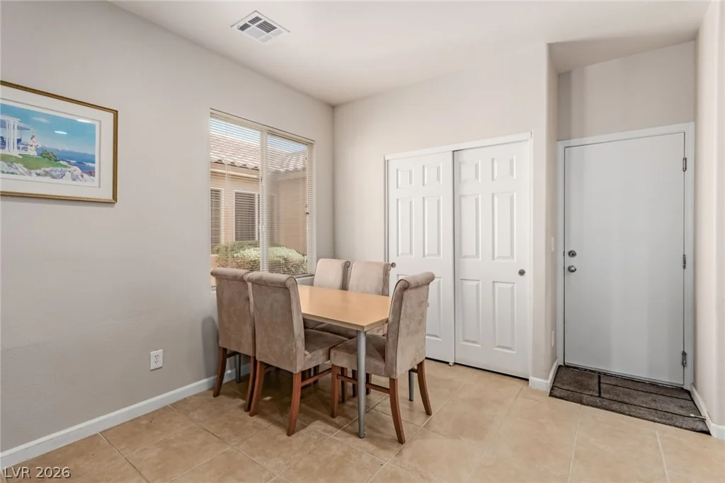 8692 Blakely, Las Vegas, NV 89148