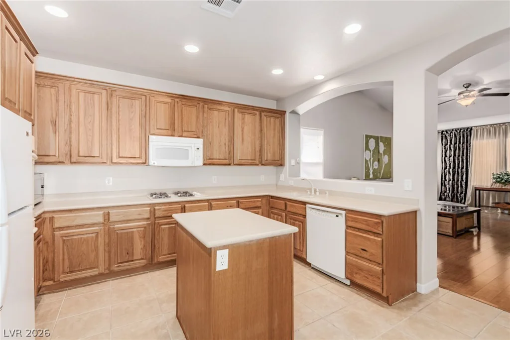 8692 Blakely, Las Vegas, NV 89148