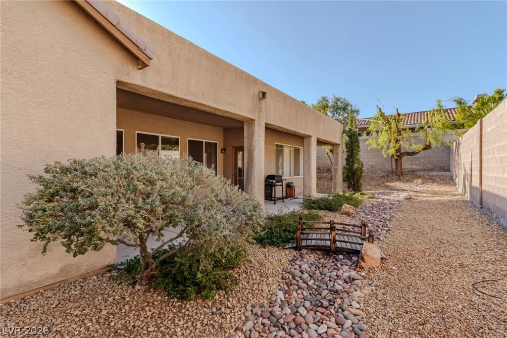 8692 Blakely, Las Vegas, NV 89148