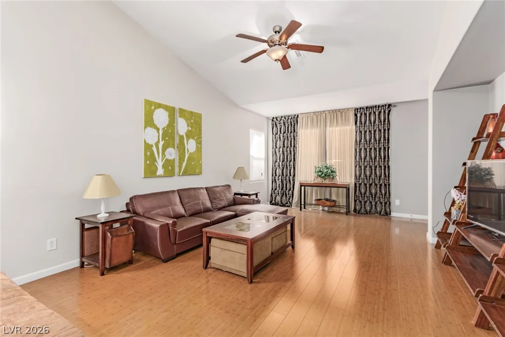 8692 Blakely, Las Vegas, NV 89148
