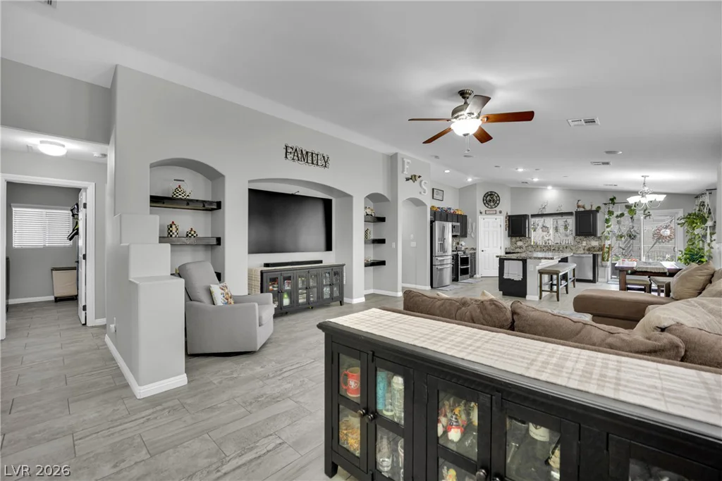 4504 Silverwind, North Las Vegas, NV 89031
