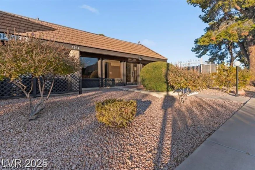 3255 Liahona, Las Vegas, NV 89121
