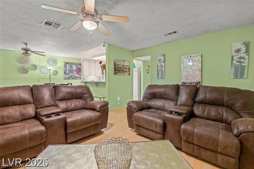 3255 Liahona, Las Vegas, NV 89121