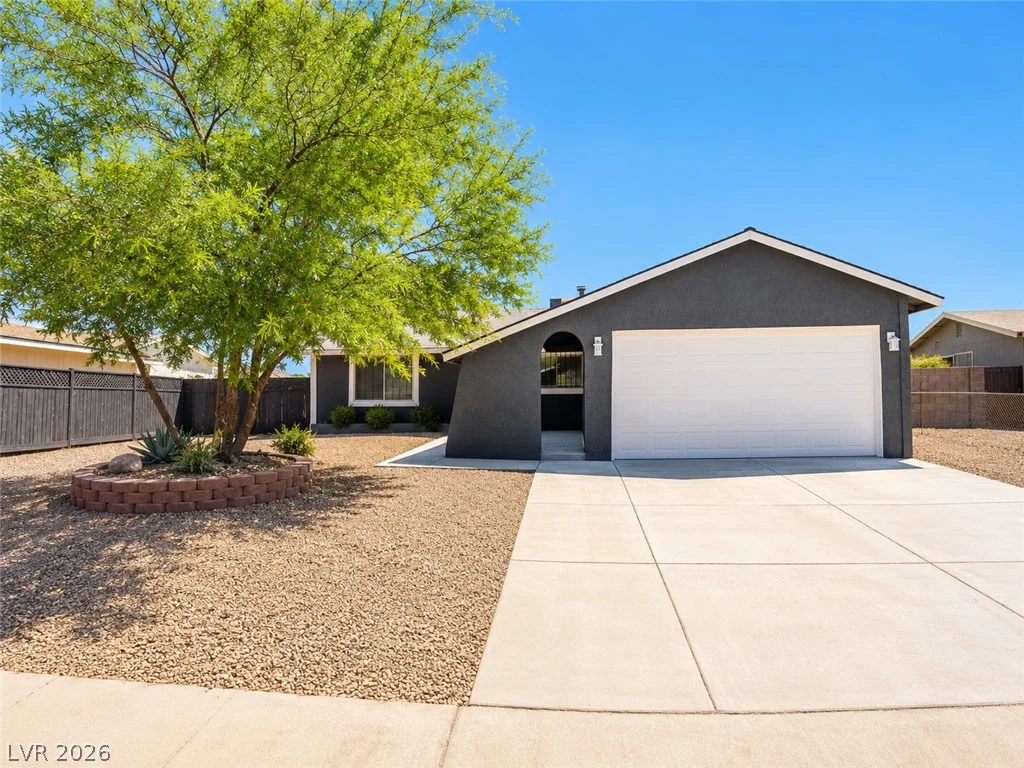 2870 Sandhill, Las Vegas, NV 89121