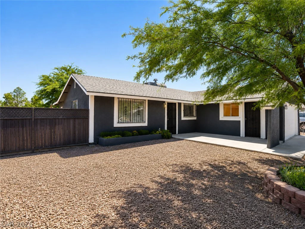 2870 Sandhill, Las Vegas, NV 89121