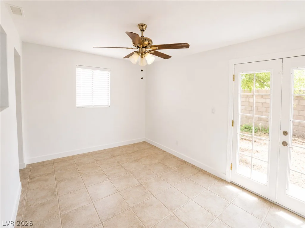 2870 Sandhill, Las Vegas, NV 89121